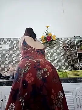    Erin    online show from March 6, 2025, 3:35 am