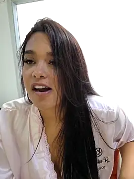 samanthaevanss1 online show from February 14, 2025, 1:40 pm