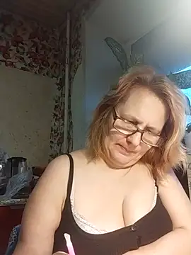 Forest-Lady online show from November 14, 2025, 1:32 pm