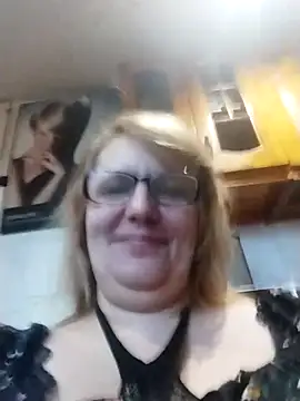 Forest-Lady online show from March 22, 2026, 3:59 pm