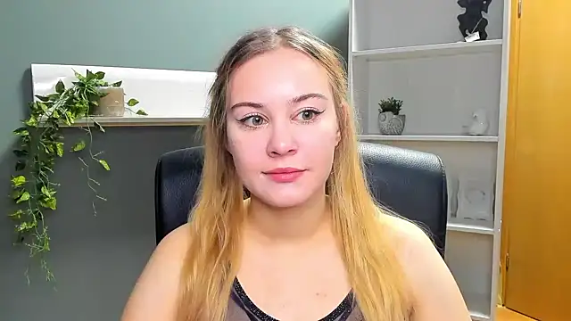 Snapshot of kitty_valeria chatting on January 19, 2025, 7:46 am kitty valeria online show from January 19, 2025, 7:46 am