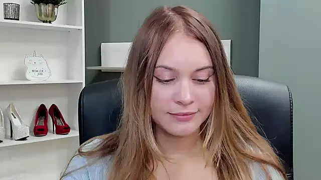 Snapshot of kitty_valeria chatting on October 5, 2025, 1:42 pm kitty valeria online show from October 5, 2025, 1:42 pm