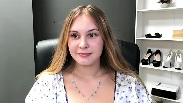 kitty valeria online show from July 13, 2026, 8:55 pm