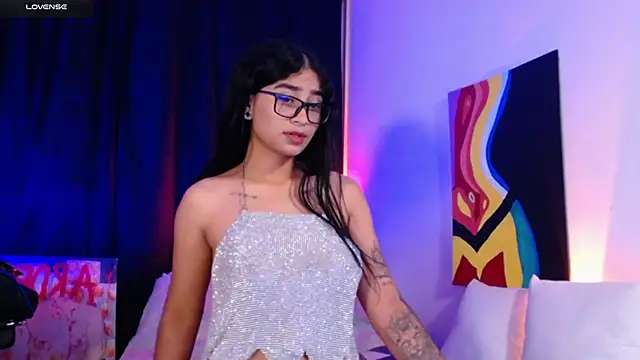 Snapshot of thalia_066 chatting on November 5, 2025, 10:59 am thalia 066 online show from November 5, 2025, 10:59 am