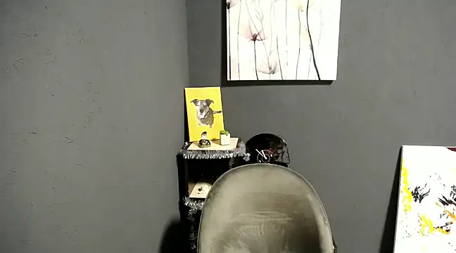 Snapshot of lady_olivia_ chatting on December 5, 2024, 5:06 pm lady olivia online show from December 5, 2024, 5:06 pm