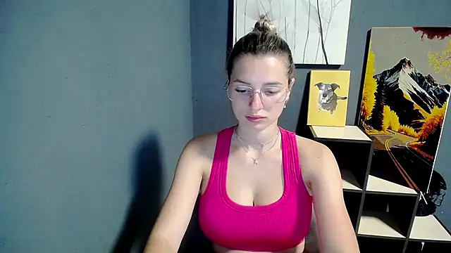 Snapshot of lady_olivia_ chatting on June 23, 2026, 1:09 pm lady olivia online show from June 23, 2026, 1:09 pm