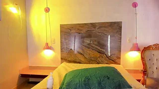 Alisson zambrano online show from January 9, 2025, 11:34 pm