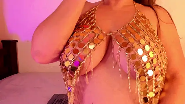 Alisson zambrano online show from February 23, 2026, 7:22 pm