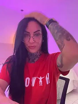 Snapshot of YasmimBrasil chatting on October 25, 2025, 4:13 pm YasmimBrasil online show from October 25, 2025, 4:13 pm