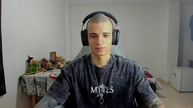 Balo lovers online show from March 5, 2025, 2:01 pm