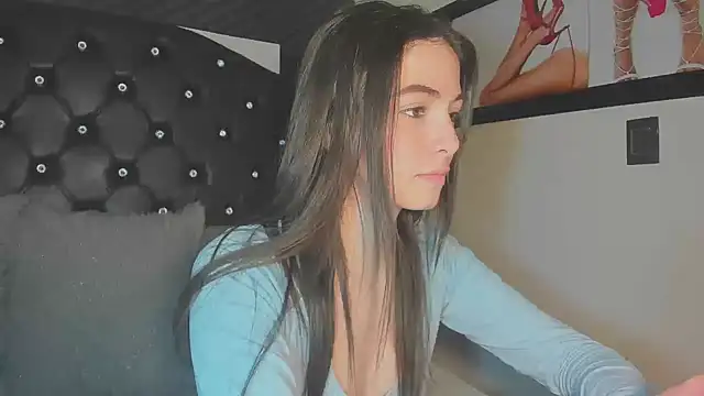 diana queen  online show from April 22, 2026, 3:20 am