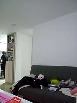 azumiichan online show from October 31, 2025, 12:00 am