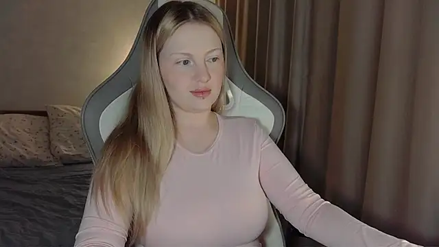 Snapshot of x_ivy_x chatting on March 26, 2026, 5:40 pm x ivy x online show from March 26, 2026, 5:40 pm