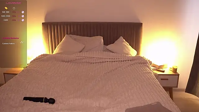 arielbell  online show from November 6, 2025, 9:10 am