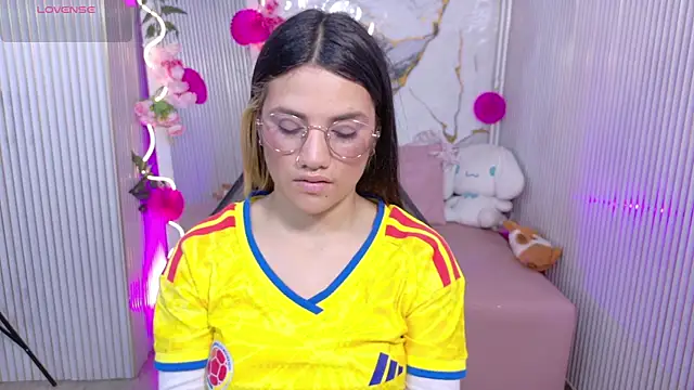 Chiara tay online show from July 7, 2026, 7:18 pm