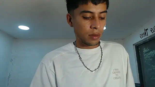 Snapshot of danielitopapuu chatting on November 9, 2025, 12:14 pm danielitopapuu online show from November 9, 2025, 12:14 pm