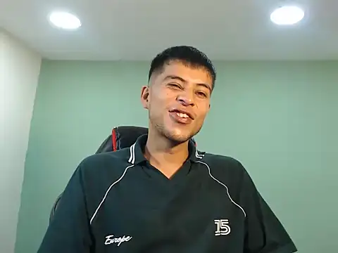 Snapshot of danielitopapuu chatting on November 16, 2025, 12:38 am danielitopapuu online show from November 16, 2025, 12:38 am