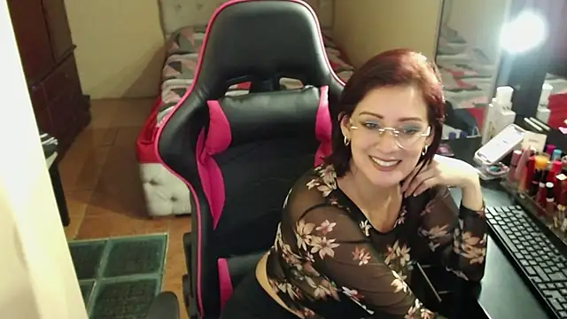 Carol Scottt online show from December 17, 2024, 2:23 am