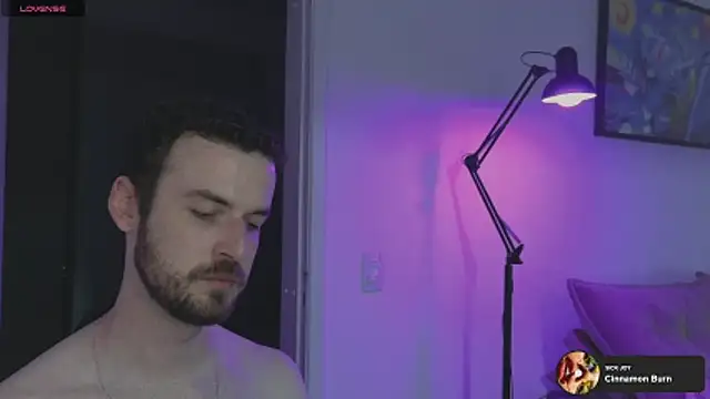 sexxxsutra online show from April 8, 2026, 10:32 pm