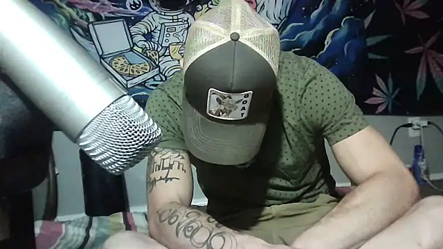 Snapshot of --D-a-D-D-y- chatting on October 12, 2025, 8:24 am --D-a-D-D-y- online show from October 12, 2025, 8:24 am