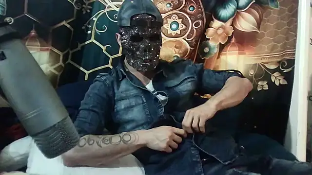 Snapshot of --D-a-D-D-y- chatting on October 23, 2025, 1:16 am --D-a-D-D-y- online show from October 23, 2025, 1:16 am