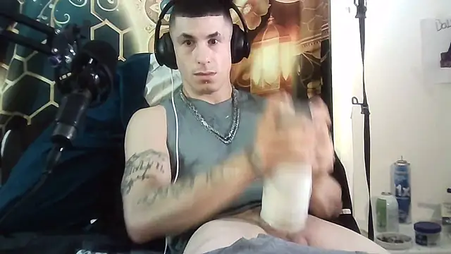 --D-a-D-D-y- online show from January 8, 2026, 5:54 am