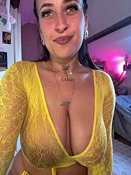 CarolaDrago online show from April 8, 2026, 7:19 am