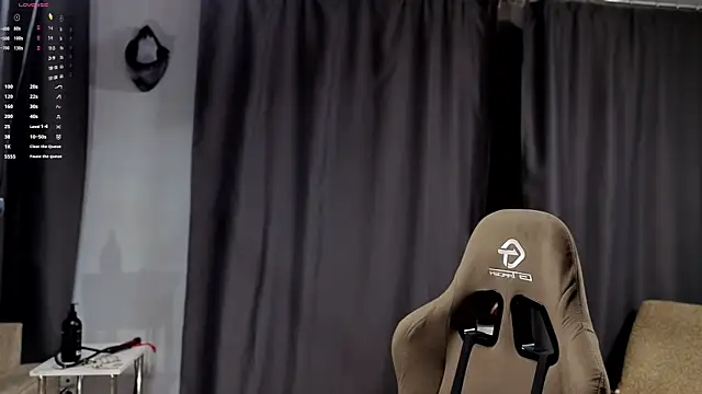 pleasure8869 online show from October 23, 2025, 4:56 am