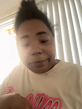 Snapshot of JCCaramelbarbie1 chatting on November 4, 2025, 1:32 pm JCCaramelbarbie1 online show from November 4, 2025, 1:32 pm