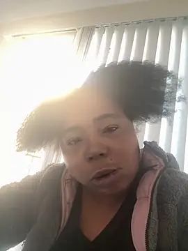 Snapshot of JCCaramelbarbie1 chatting on November 12, 2025, 2:17 pm JCCaramelbarbie1 online show from November 12, 2025, 2:17 pm