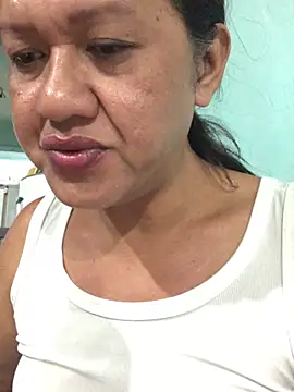 Snapshot of starfish05 chatting on December 3, 2025, 5:22 pm starfish05 online show from December 3, 2025, 5:22 pm