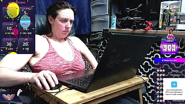 2nakedneighbors1 online show from February 13, 2025, 5:48 am