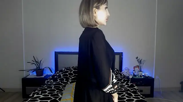 Snapshot of Izalimka chatting on March 7, 2025, 6:13 am Izalimka online show from March 7, 2025, 6:13 am