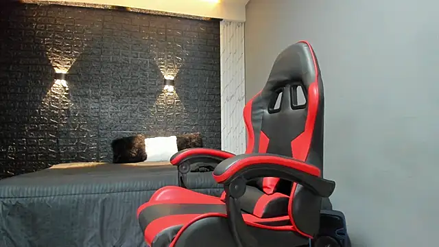 Snapshot of taurus_boy1 chatting on October 14, 2025, 11:44 am taurus boy1 online show from October 14, 2025, 11:44 am