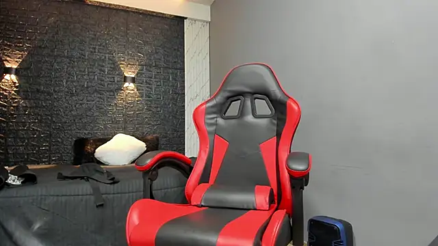 Snapshot of taurus_boy1 chatting on November 6, 2025, 11:11 am taurus boy1 online show from November 6, 2025, 11:11 am