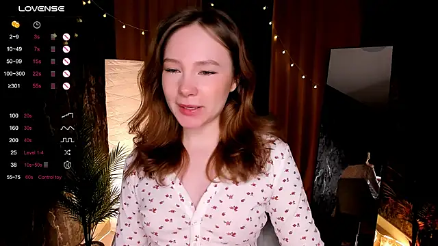 Snapshot of LanaBlu_ chatting on October 2, 2025, 3:24 am LanaBlu online show from October 2, 2025, 3:24 am