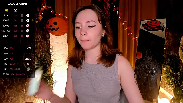 Snapshot of LanaBlu_ chatting on October 23, 2025, 2:22 am LanaBlu online show from October 23, 2025, 2:22 am