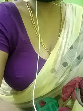 Snapshot of Aishu-tamil09 chatting on December 3, 2024, 9:11 am Aishu-tamil09 online show from December 3, 2024, 9:11 am