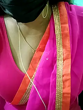 Snapshot of Aishu-tamil09 chatting on February 3, 2025, 5:18 am Aishu-tamil09 online show from February 3, 2025, 5:18 am