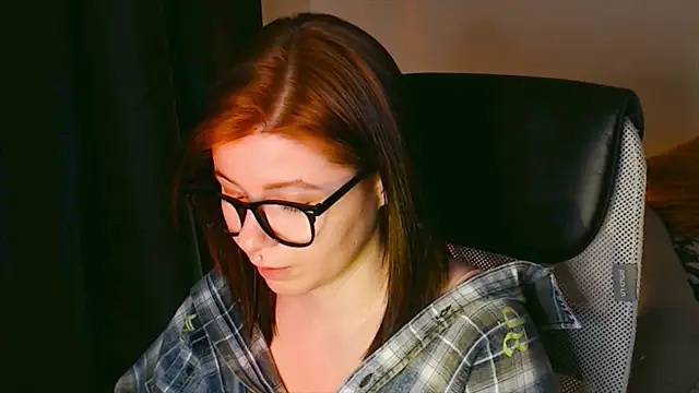 xoxoavi online show from January 8, 2025, 12:49 am