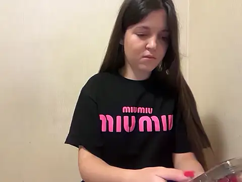 Lina Most online show from November 24, 2025, 9:14 pm