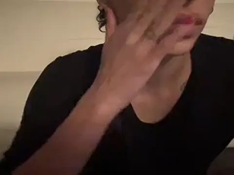 myloveforyouu online show from December 31, 2024, 2:51 am