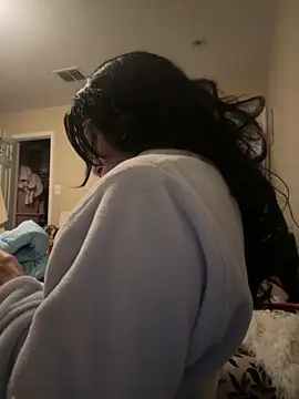 myloveforyouu online show from November 4, 2025, 5:17 am