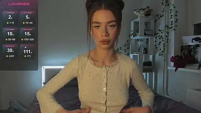 Tune Godness online show from January 3, 2025, 6:03 pm