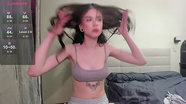 Tune Godness online show from February 18, 2025, 7:09 pm