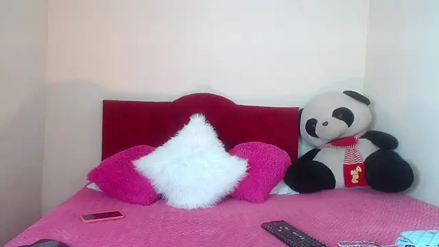 Luluu 08 online show from March 17, 2025, 1:18 pm