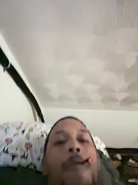 rayyymack online show from February 6, 2025, 2:11 am