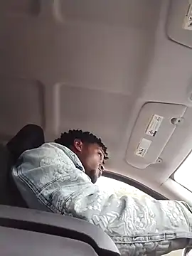 rayyymack online show from September 24, 2025, 2:42 pm