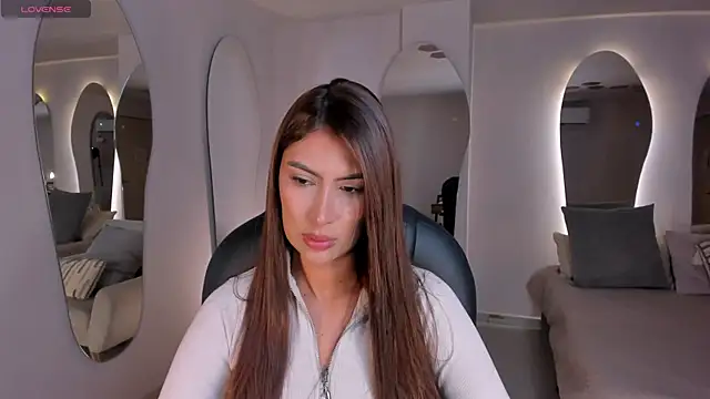 Snapshot of ArianaDumont chatting on June 28, 2026, 11:16 am ArianaDumont online show from June 28, 2026, 11:16 am