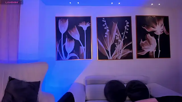 Snapshot of KatieStonne chatting on February 13, 2026, 11:28 am KatieStonne online show from February 13, 2026, 11:28 am